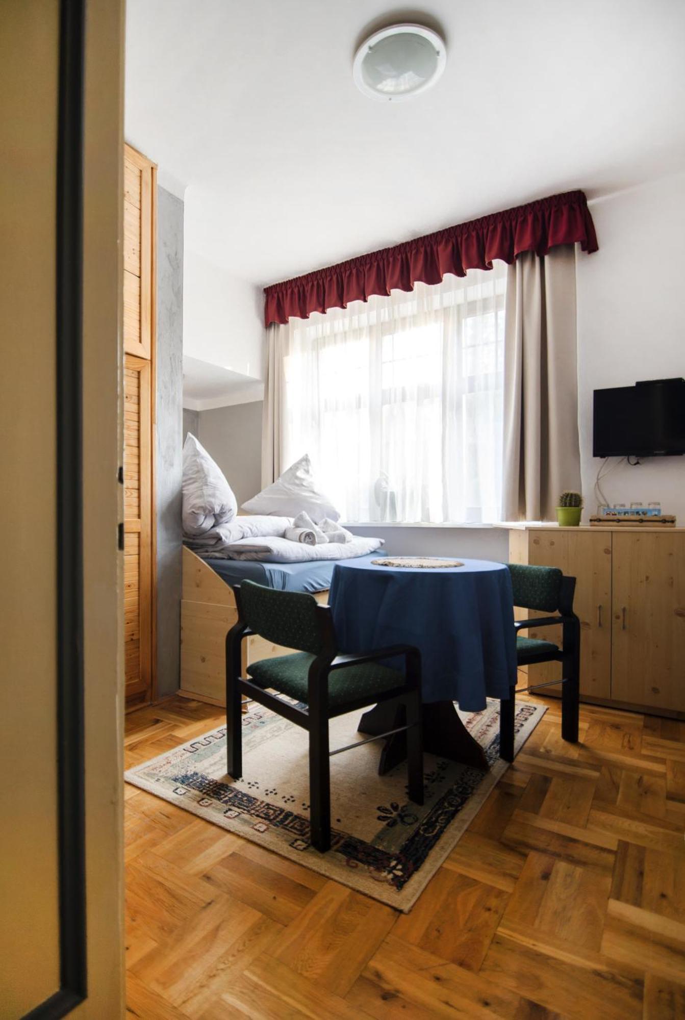 Pension Ayky Яблонец-над-Нисоу Номер фото